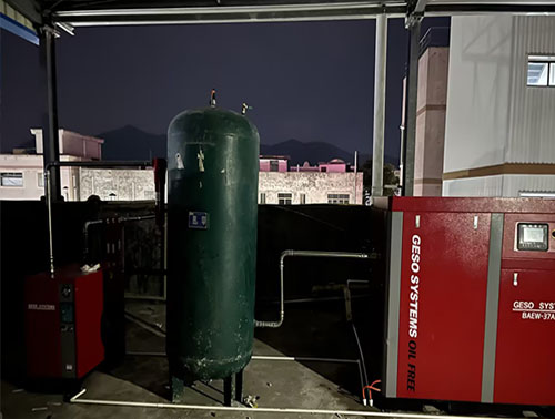 格素無油水(shuǐ)潤滑空壓機(jī)助力惠州某食品公司（
